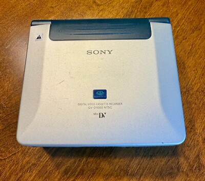 SONY GV-D1000 Video Walkman MiniDV NTSC, Broken Screen, No Power