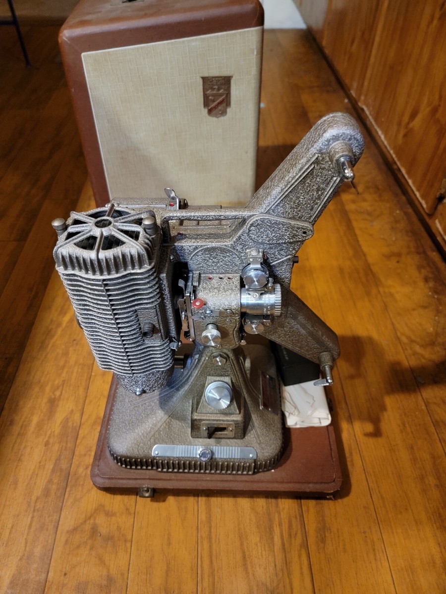 Vintage Keystone Regal K109 8mm Projector with Case WORKING w