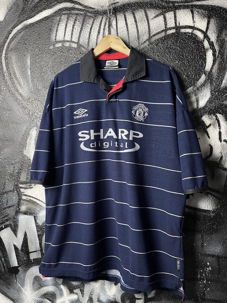 Manchester United Umbro ブラック ジャージ 1999 s-l400.jpg