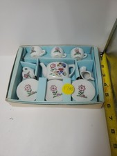 VINTAGE 60'S ERA MINI CHILDS TEA SET.HAND PAINTED MADE IN JAPAN