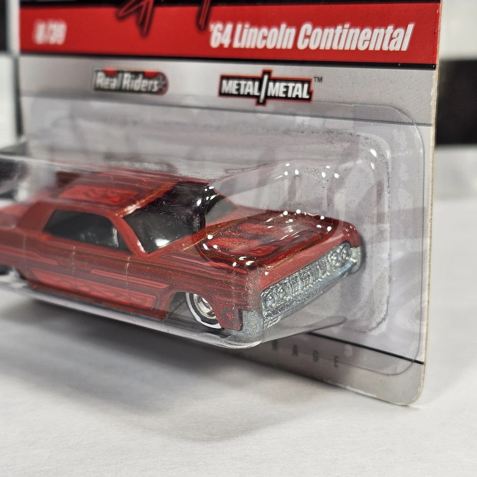 Hot Wheels Wayne's Garage Red 64 Lincoln Continental #8 Red Real Riders Lowrider Foto 2 de 4
