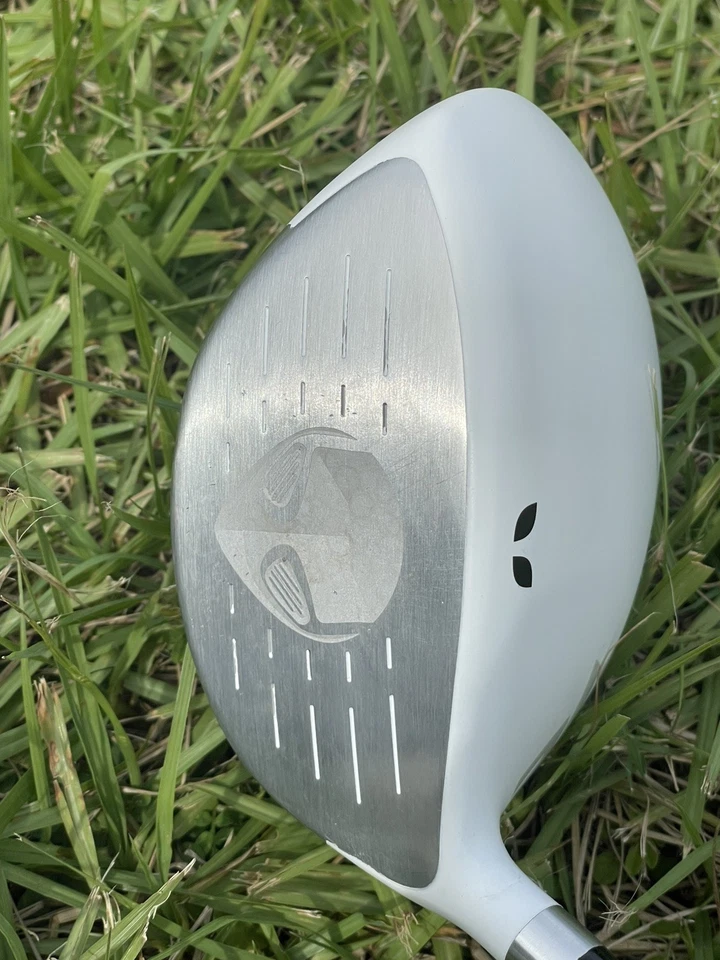 Alien Golf Area: 51 Driver Right Graphite Stiff Flex 9.5. Headcover included. - Image 4 of 4