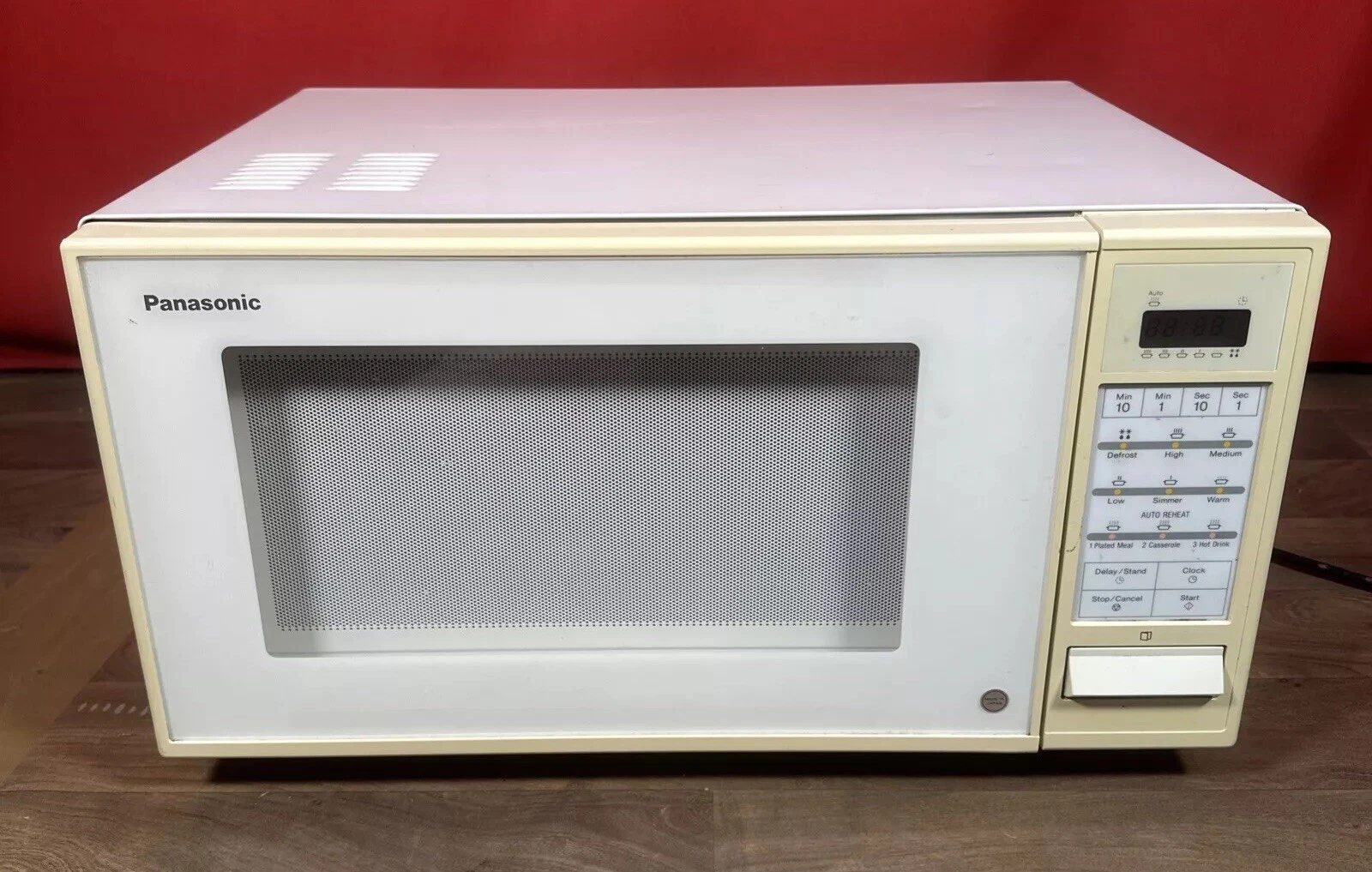 Panasonic 700W Microwave Oven NN-6358 Vintage With Instructions