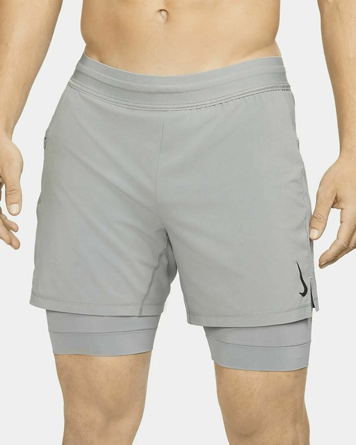 Nike Men’s Yoga 2in1 Training 6” Shorts DC5320 010 Black Size Medium