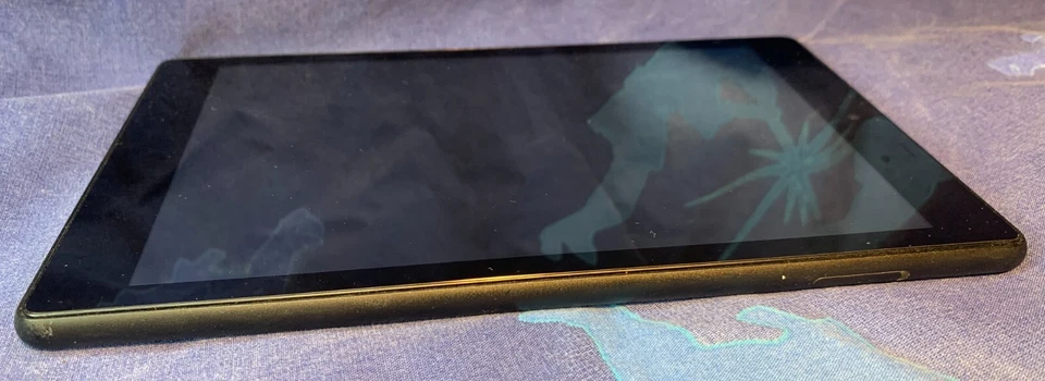 Amazon Fire HD 8 Tablet (7th Gen) SX034QT Wifi Blue - FAULTY - Image 2 of 4