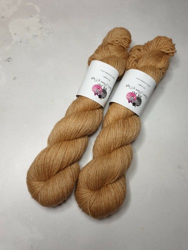 Corriedale DK weight yarn, 100 g, MEERKAT - Picture 3 of 6
