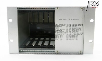テーブル 26273 APPLIED MATERIALS CARDCAGE, GAS PANEL, 3U, 9-SLOT RACKMOUNT