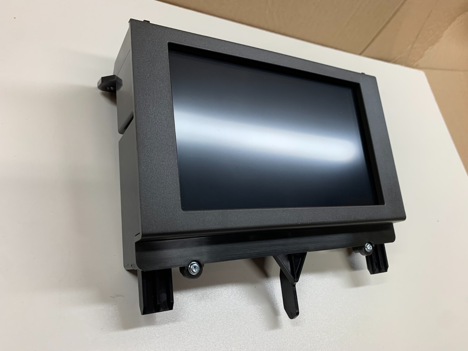 Ecran GPS 22379100.P01 Volvo Trucks : Affichage LCD 24V Haute Résolution