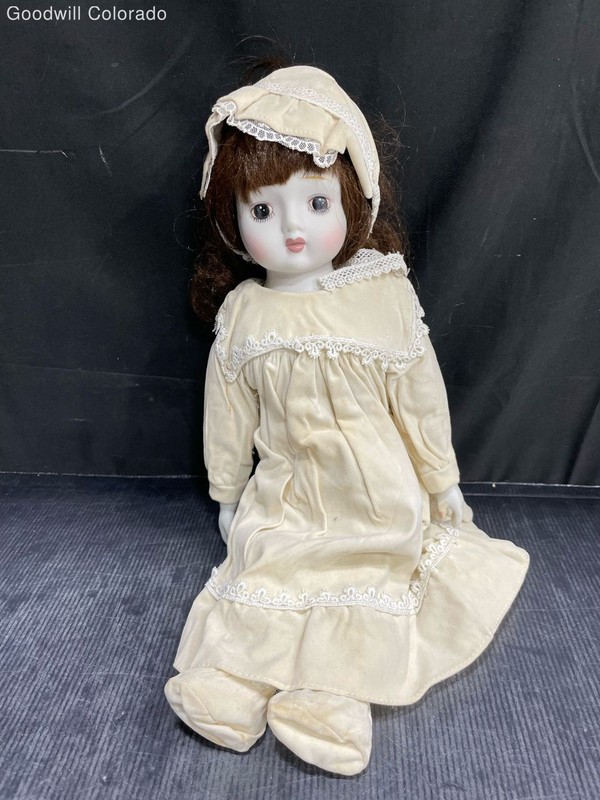 Porcelain Doll White Dress Lace Trim Brown Hair Hat Collectible Figurine 18