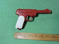 1950's Wyandotte Plastic Toy Dart Pistol Gun