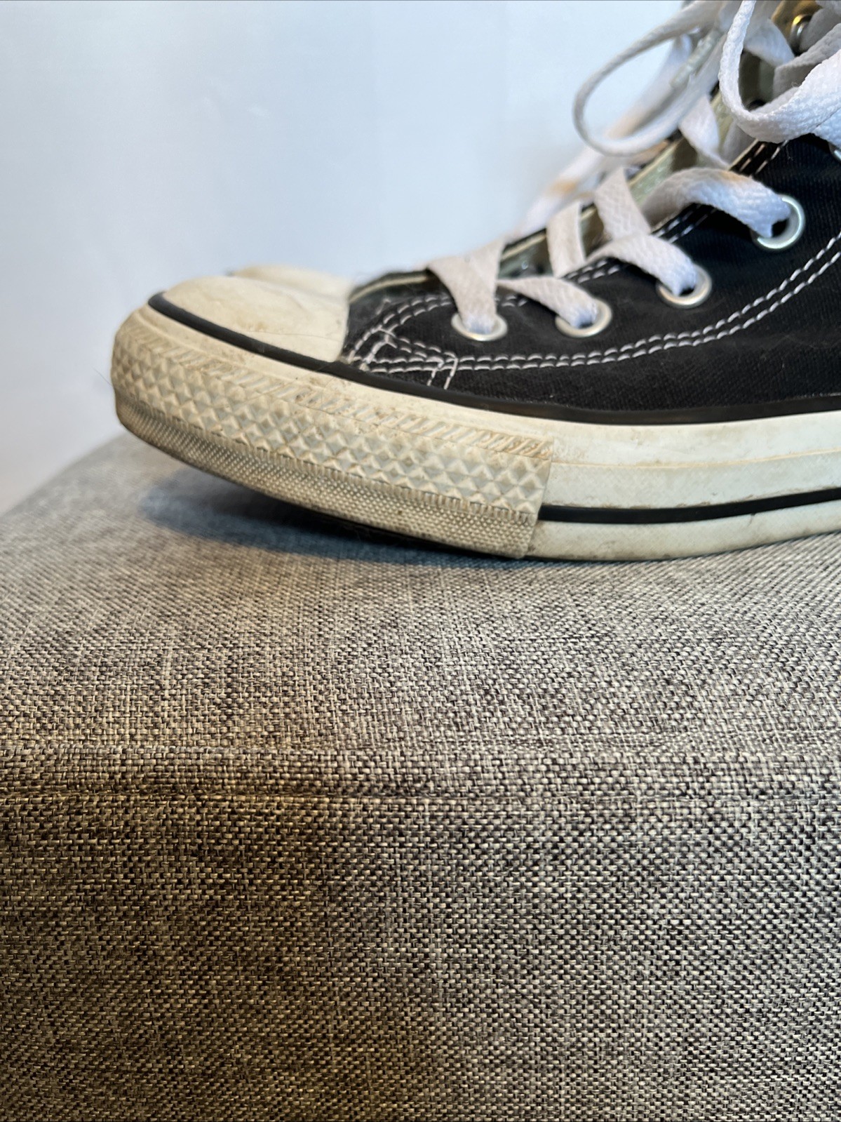 Black Converse All Stars Chuck Taylor Women’s 8/ Men’s 6 High Top thumbnail 7