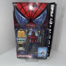 Web Swinging Spider-Man w/Lamppost Action Figure Series 2 Toy Biz 2002 (B)