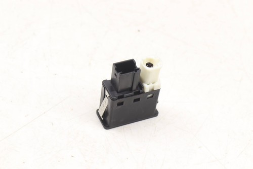 2009-2011 BMW 335D - USB / Aux-In Socket 9237654 - Afbeelding 2 van 3