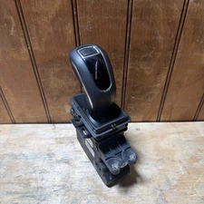 2019-2023 CADILLAC XT4 CENTER CONSOLE FLOOR SHIFTER GEAR SELECTOR OEM