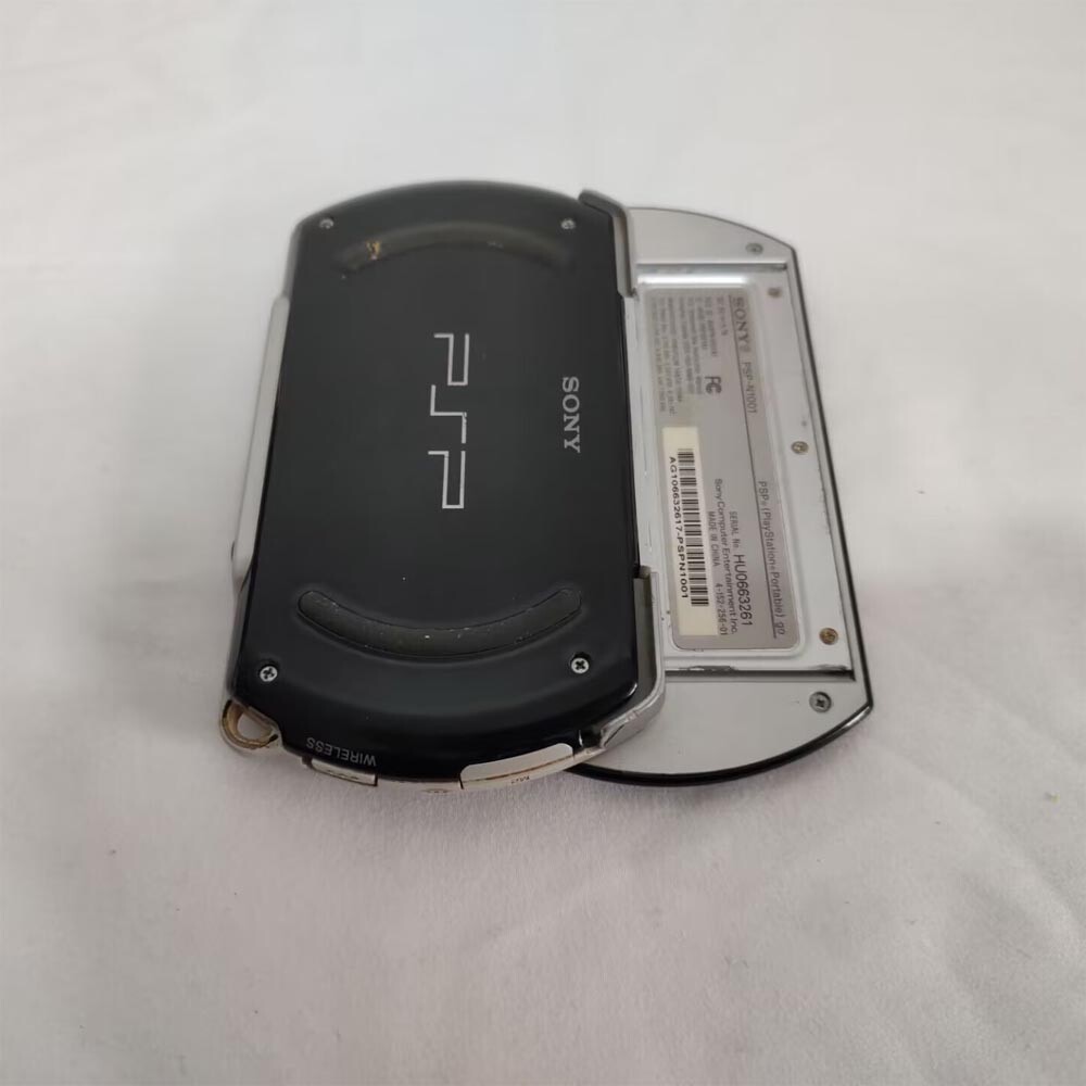 Sony PSP GO console Black with Charger PSPN1001 screen with protect