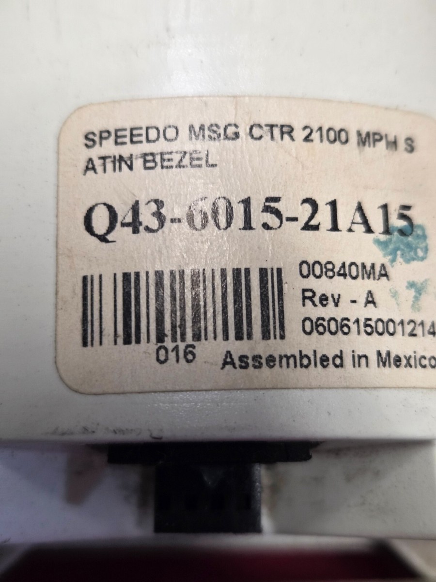 Peterbilt 387 Speedometer - | P/N Q43601521A15 for sale