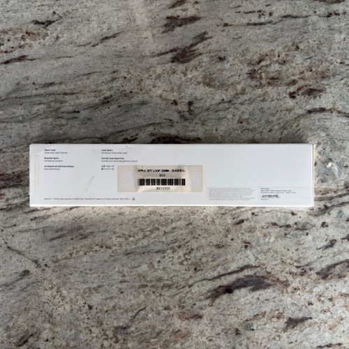 Apple Watch 38 mm boucle sport coquillage - Photo 2 sur 3