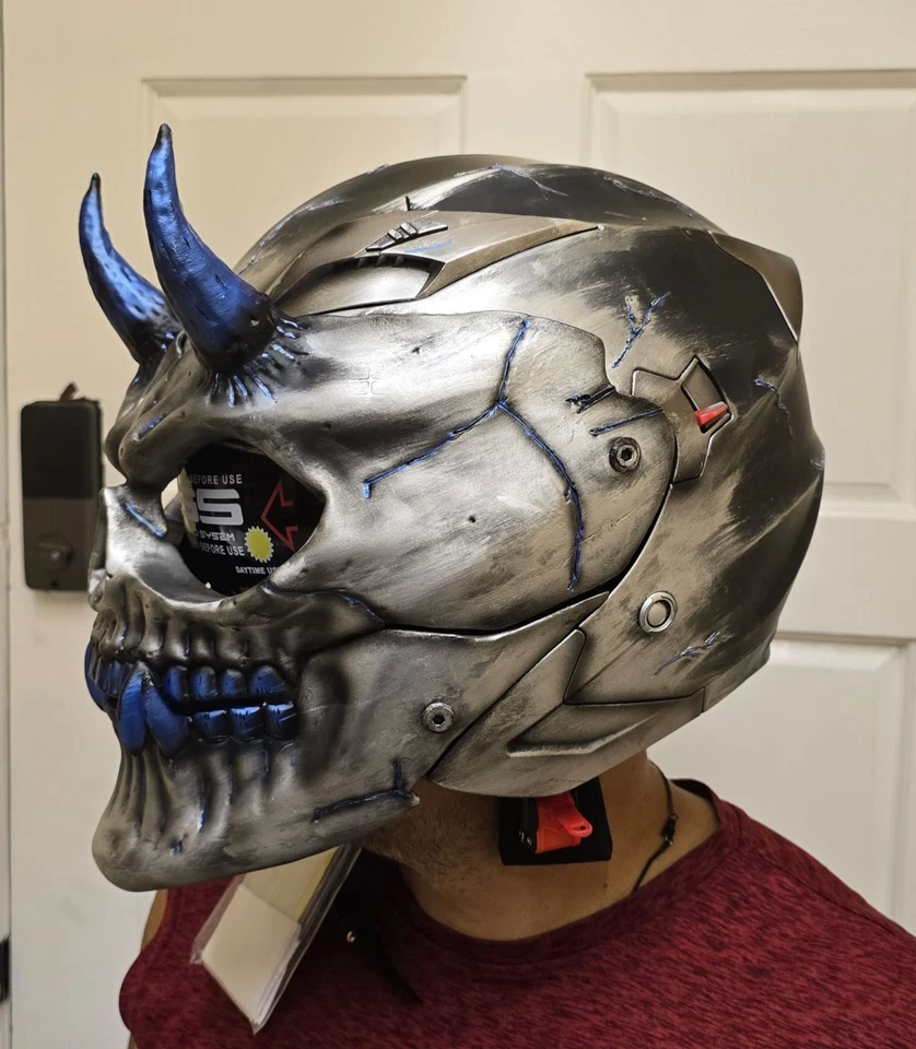 定制恶魔骷髅摩托车头盔 - 高质量 - DOT 认证 - 全漆 — 第 4/4 张图片