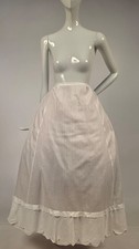 VICTORIAN 19TH C STRIPED WHITE COTTON SUMMER SKIRT W SCALLOPED BOTTOM HEM