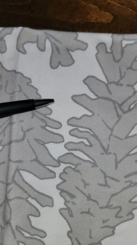 Crate and Barrel Set Of 4 Gray Christmas White Pinecones Napkins Holiday - Image 4 of 4