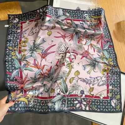 100% Mulberry Silk 27'' Square Scarf Women Neckerchief Bandana Black Pink Flower