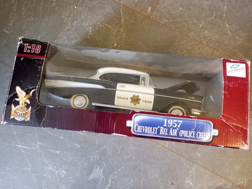 CHEVROLET 1957 BEL AIR (POLICE CHIEF) DELUXE EDITION 1:18 DIECAST VEHICLE BOXED