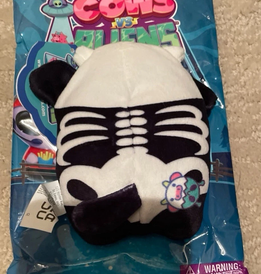 Cows vs aliens Boneyard - Image 3 of 3