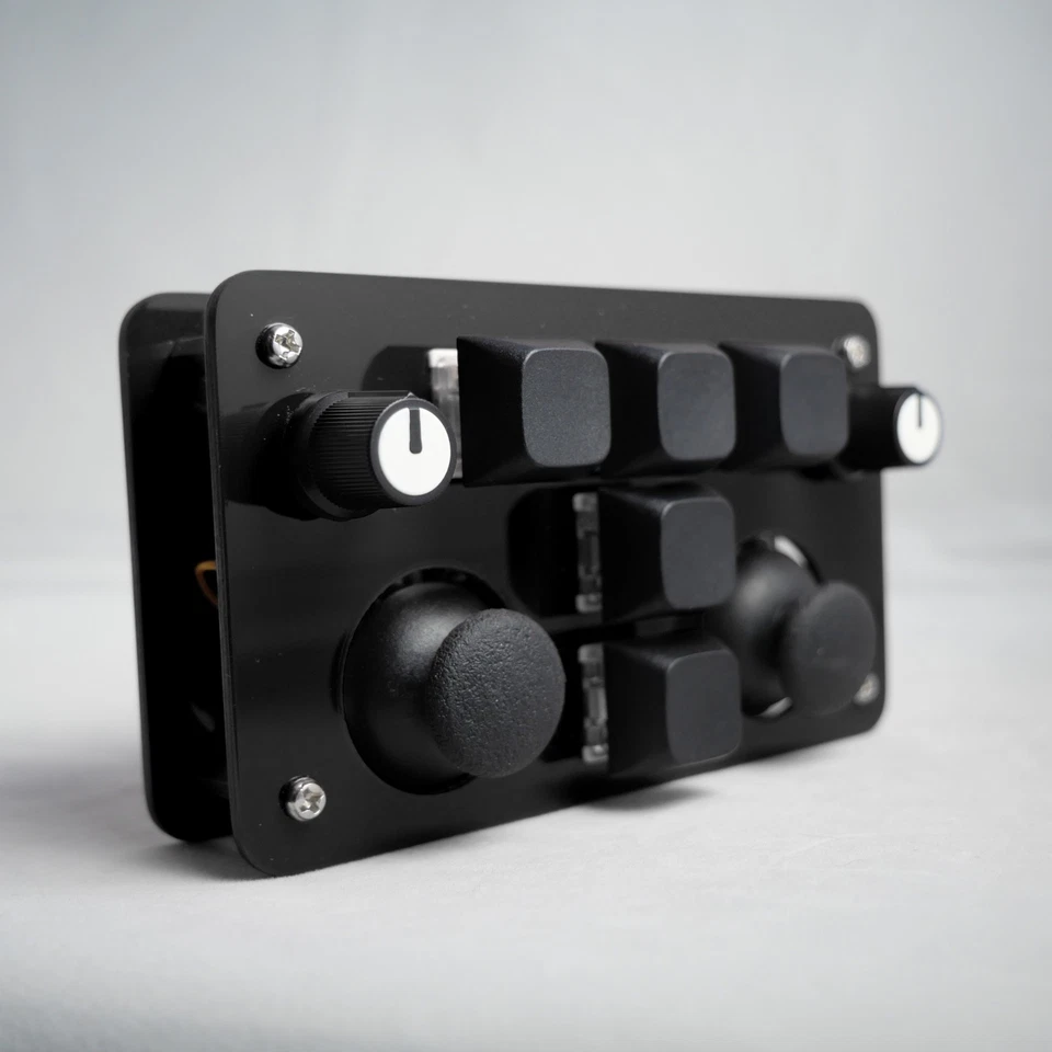 madMidi Acrylic Wireless Midi Controller - Image 2 of 4