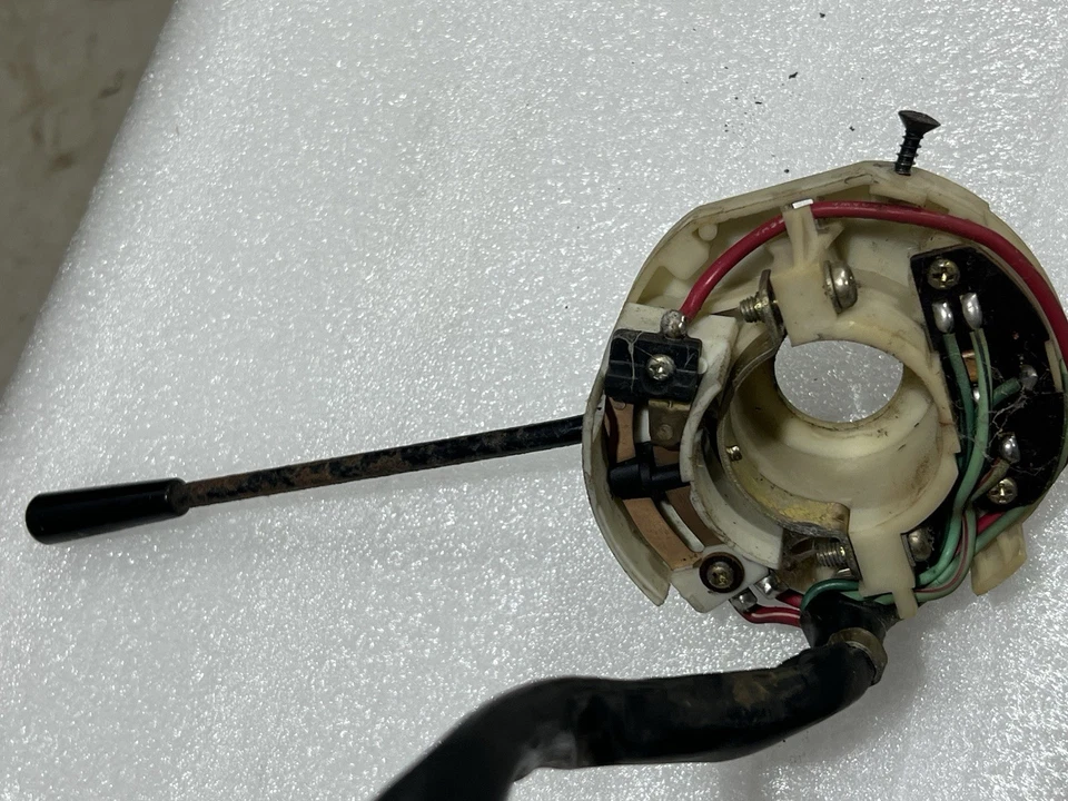 Interruptor de señal de giro Datsun 620 1978/79 Niles 14215 Foto 3 de 4