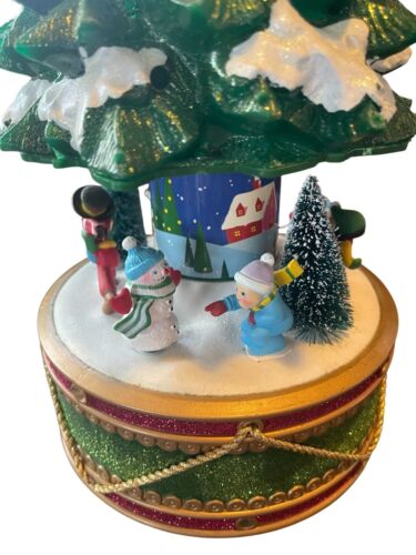 Animated Lighted Musical Christmas Tree With LED Star & Rotating Base SEE VIDEO - Picture 2 of 4