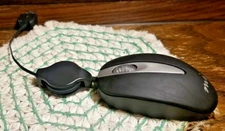 MICRO INNOVATIONS OPTICAL Travel Mouse USB PD905P 3 Button Scroll Retract Wire