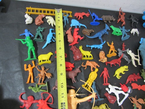 Figuras de acción vintage ejército vaquero indio cavernícola pirata león dinosaurio plástico - Imagen 10 de 19