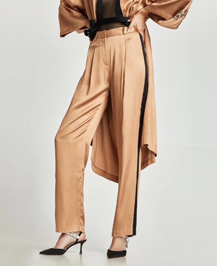 12 side stripe trousers thatll make legs look longer