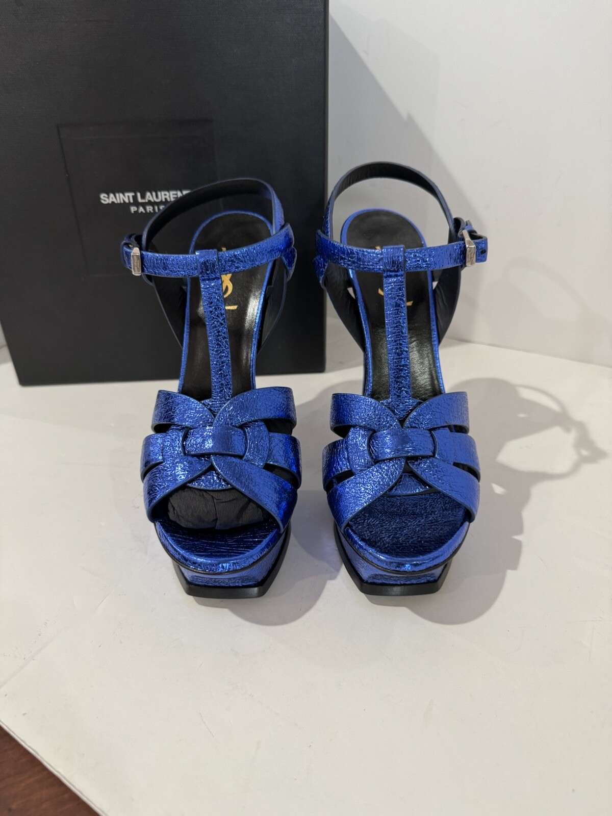 SAINT LAURENT Sandali YSL metallizzati in pelle di vitello incrinata plateau metallo blu taglia 40