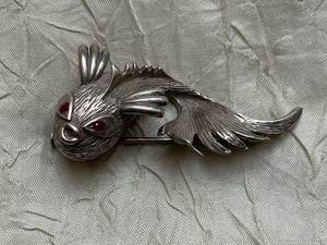 Antique Chinese Sterling Silver Brooch with Rubies eyes - Hallmarks 4.5cm