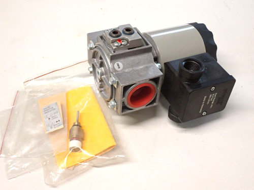 GKS05-3MVAK-071C42 LENZE MOTOR GEARBOX NEW