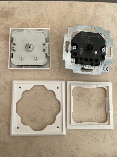 Busch Jäger Timer 6411 U-101,6455-101 Trafo Netzteil Jalousiecontrol + Abdeckung - Bild 3 von 4