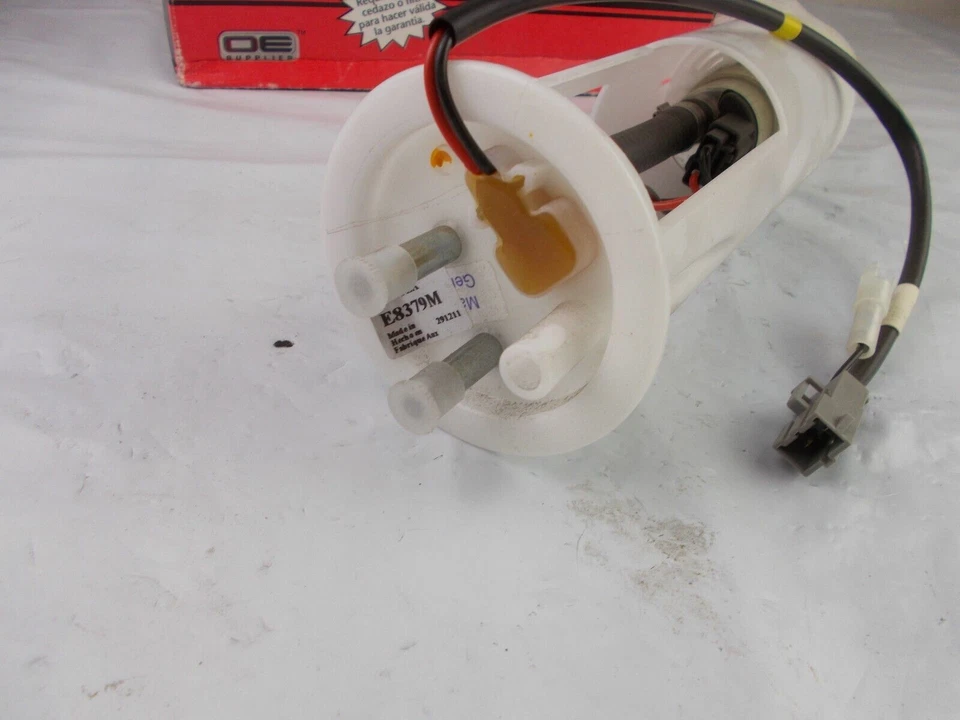 Conjunto de módulo de bomba de combustible - AWD Airtex E8379M se adapta; Volvo 850 C70 S70 V70 Foto 2 de 4