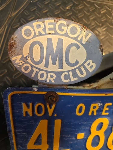 FORD MODEL A TAILLIGHT WITH LICENSE PLATE, BRACKET AND RARE OMC TOPPER - Picture 12 of 12