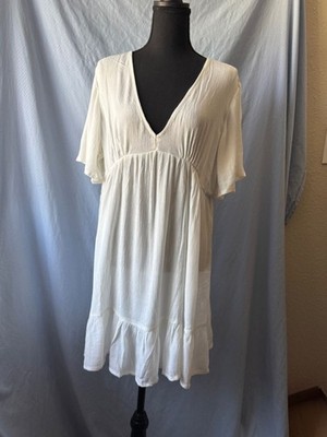 NWT Influence Women's White V-Neck Short Sleeve Dress Size 6