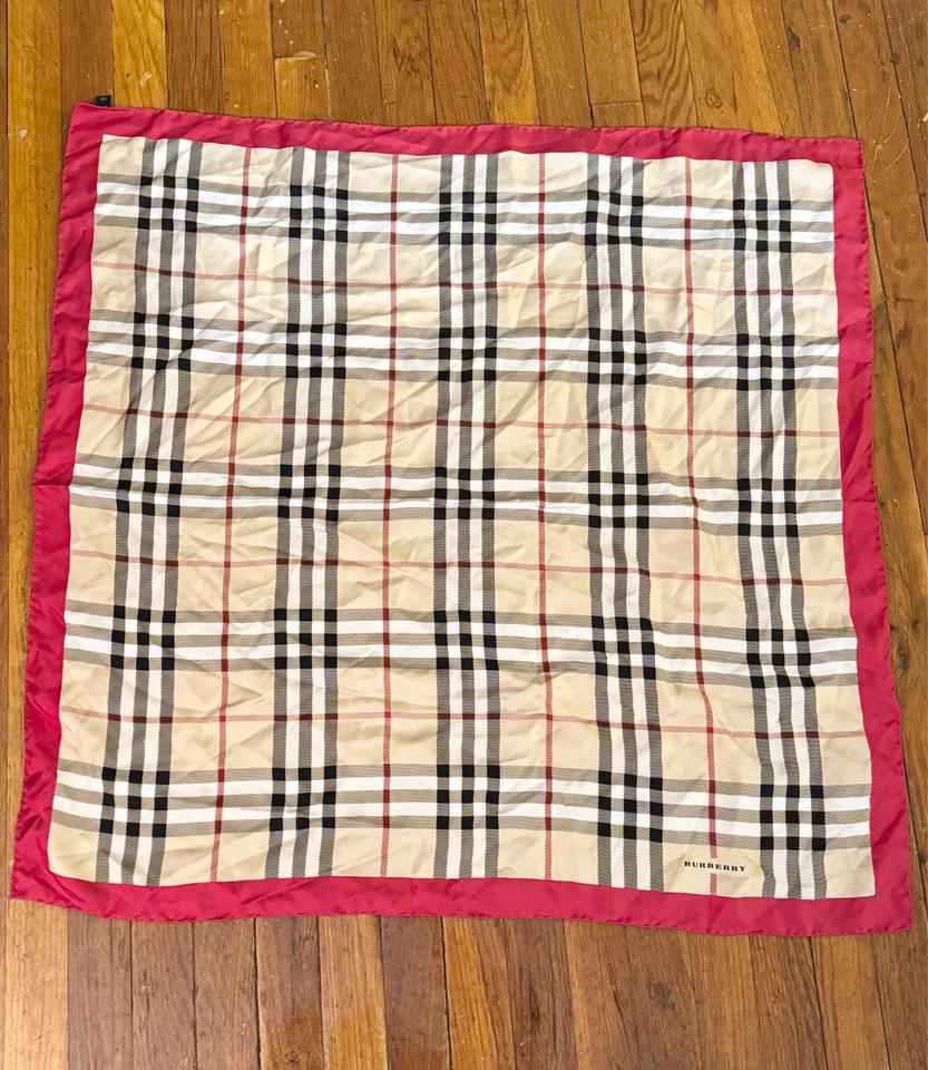 Bufanda de seda Burberry London vintage Foto 3 de 4