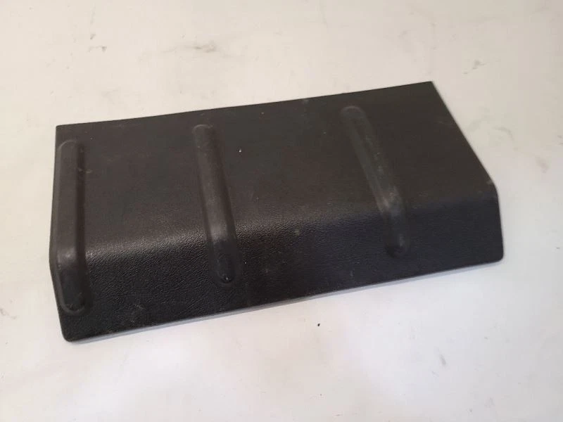 2007 07 HUMMER H3 RH Right Rear Seat Fold Panel - Image 2 of 4