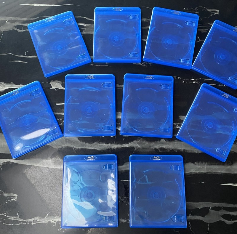Verbatim Blu-Ray DVD Disc Blue Trim Plastic Storage Cases 10 Pack
