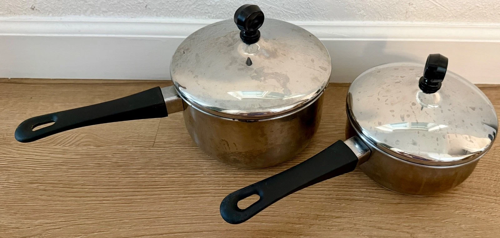 Stainless Steel Kitchen Pots Saucepans With Lids -Set of 2
Opens in a new window or tab