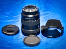 Sony e 16-55mm f/2.8 g lens Autofocus Zoom for APS-C Sony E Mount cameras