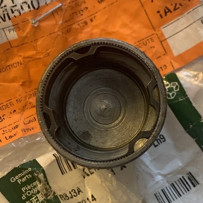 GENUINE RANGE ROVER L405, SPORT L494,DISCOVERY L319 LOCKING NUT  KEY V