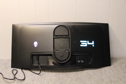 Dell Alienware AW3423DWF 34'' Quantom Dot OLED Curved Gaming Monitor - Picture 8 of 12