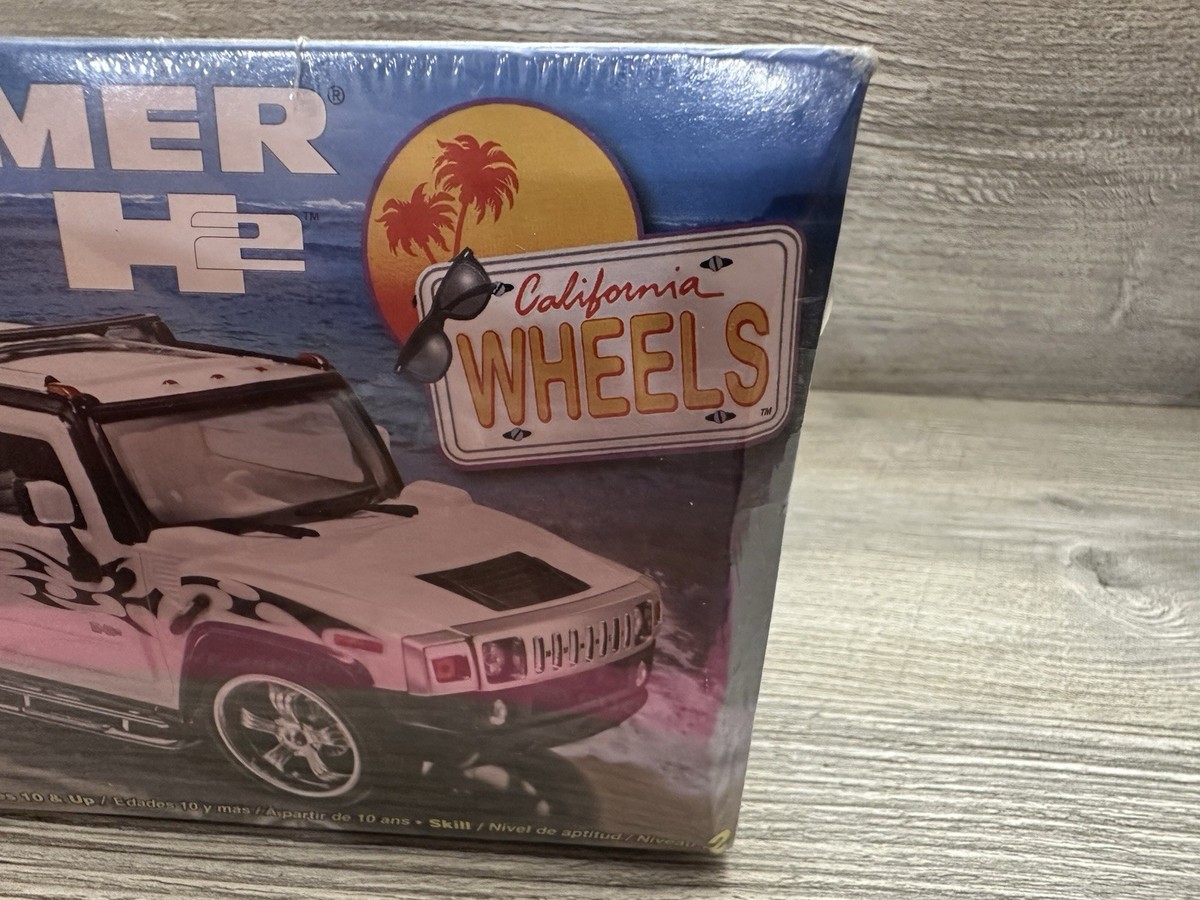 Revell 1/25 HUMMER H3 custom wheel ハマー 【公式通販】 Revell 1/25 HUMMER H3 custom wheel ハマー 【公式通販】