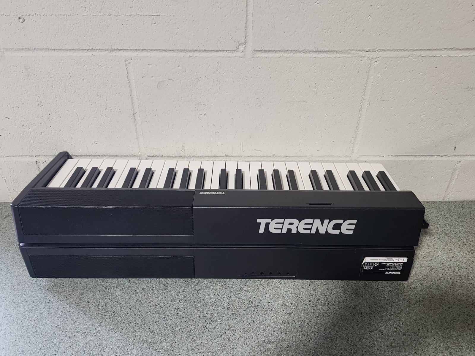 Terence V30 88-Key Folding Digital Piano - Black - Portable Keyboard - Pre-Owned