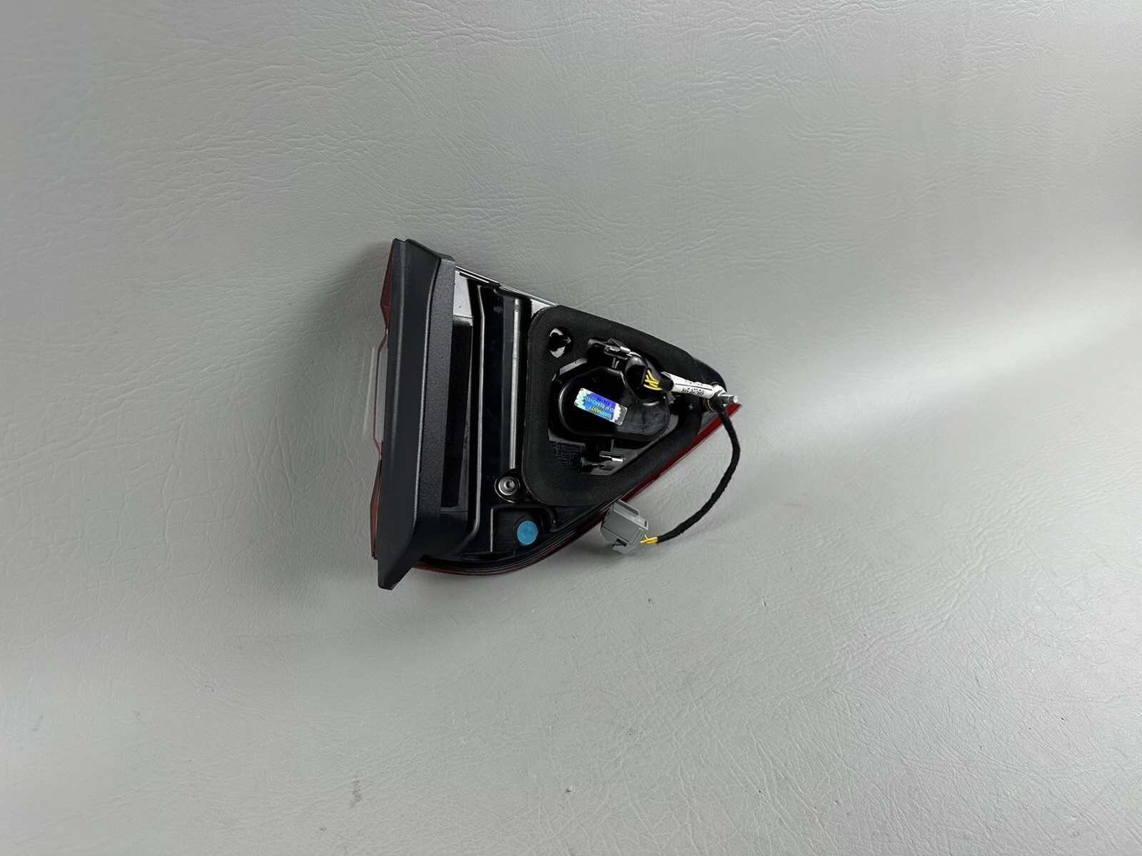 2017-2020 Maserati Levante Right Passenger Inner Tail Light OEM 20680202